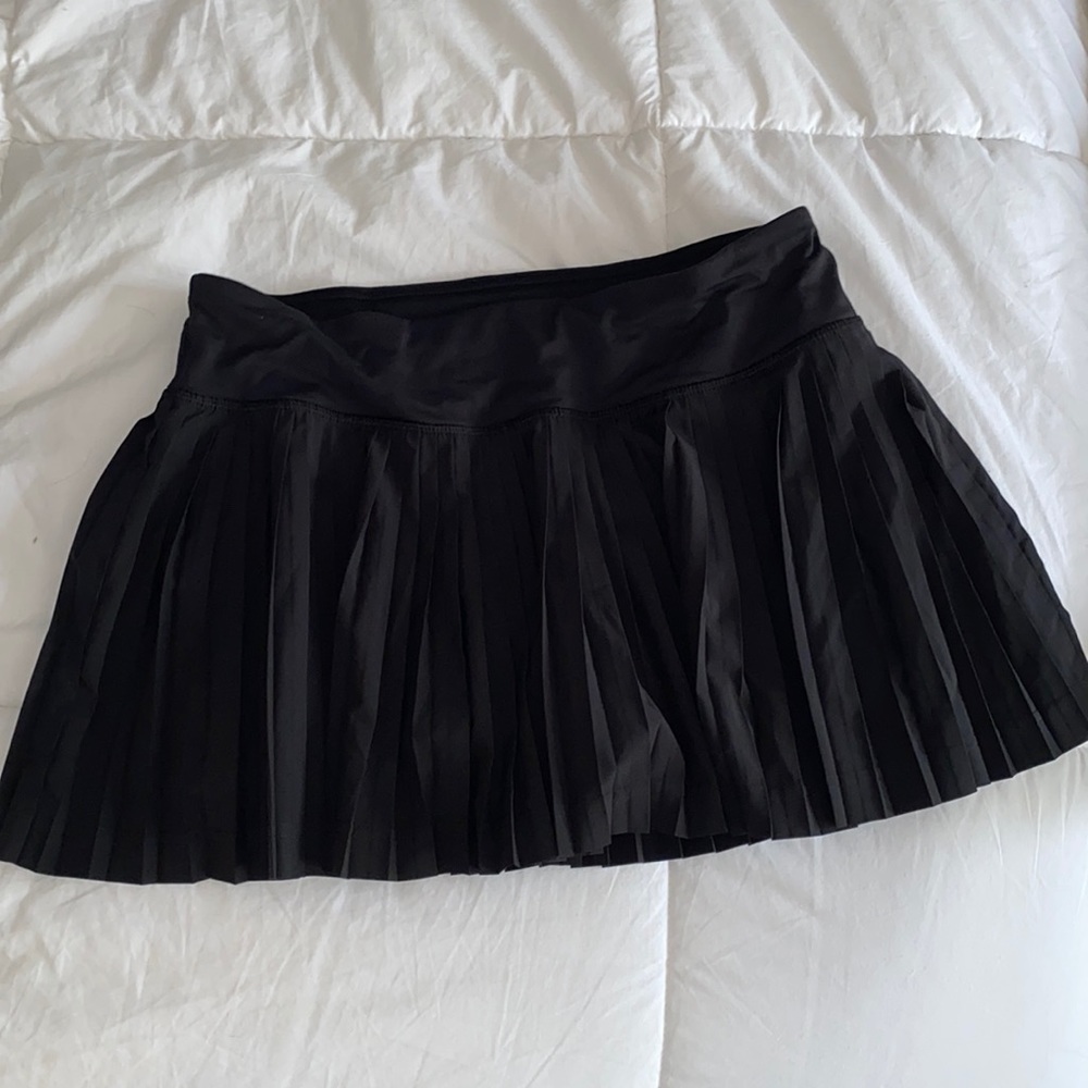 Lululemon ruffled tennis skirt